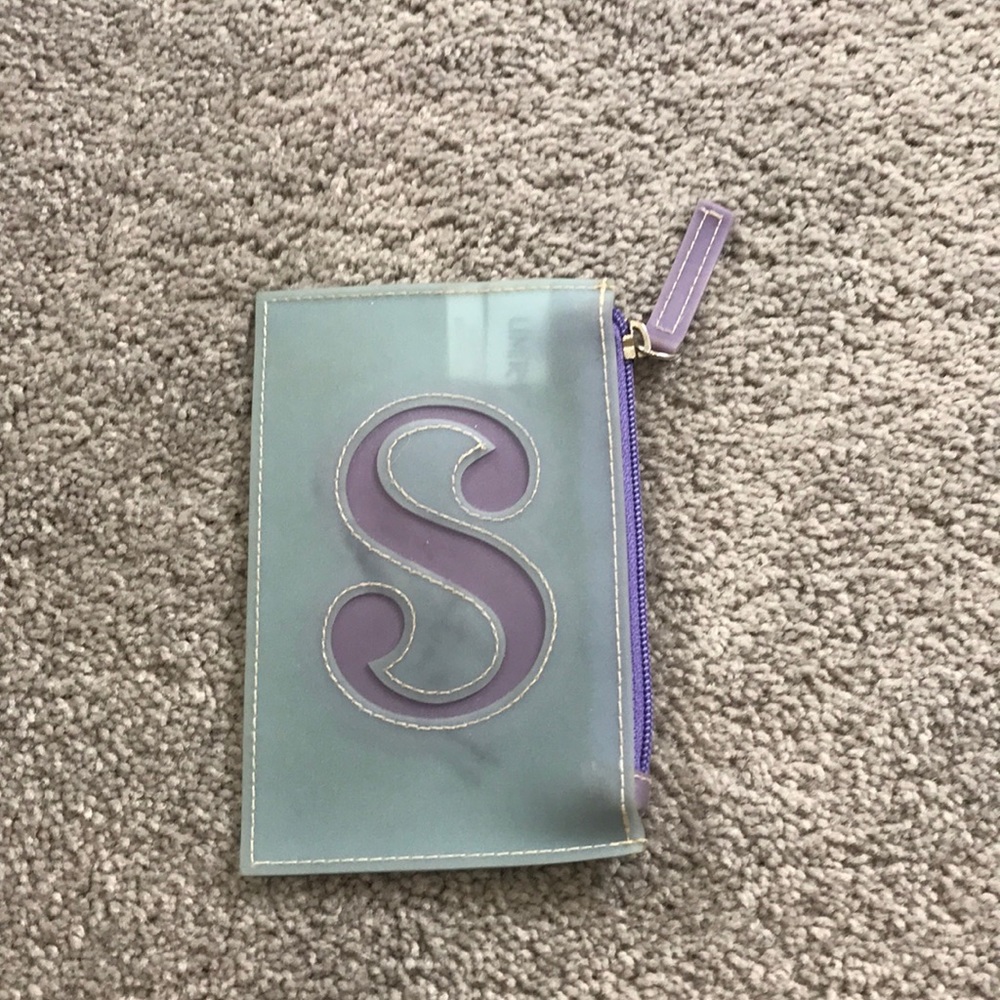 S wallet